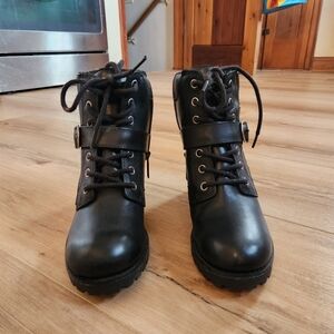 Black Women's Lace-Up Ankle Boots